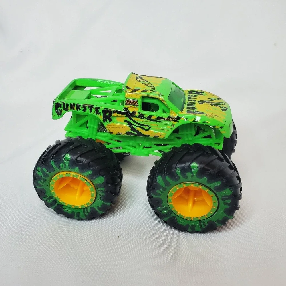 Hot Wheels Monster‎ Trucks Gunkster 1:64 Scale Monster Trucks
